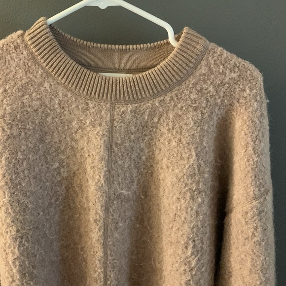Kookaï minimalist fuzzy Cozy Tan crewneck Sweater - Picture 2 of 4